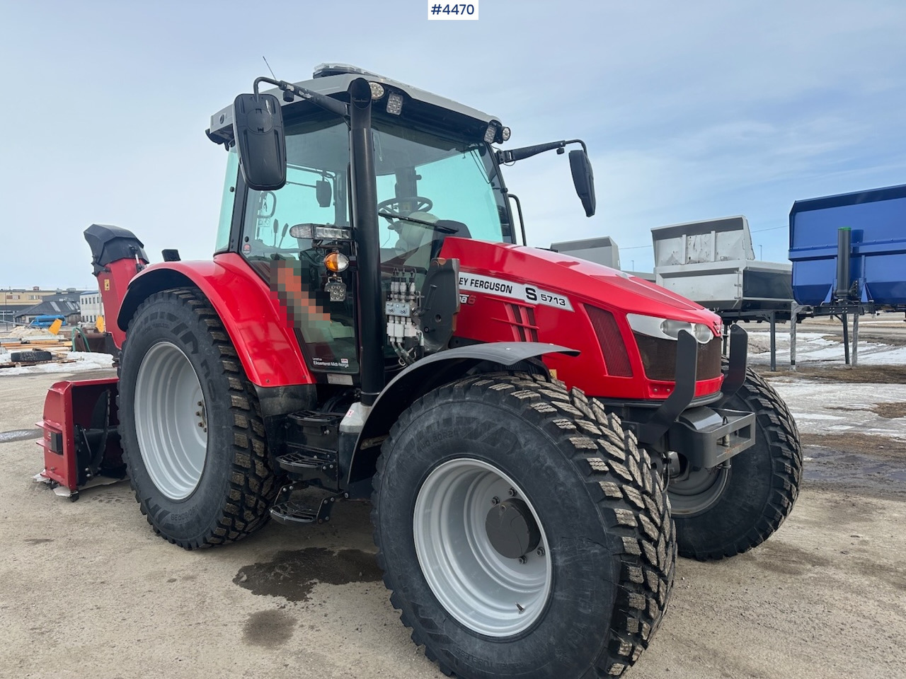 2018 Massey Ferguson MF5713 S w/ 2020 Dalen snow blower - جرار: صورة 4 2018 Massey Ferguson MF5713 S w/ 2020 Dalen snow blower - جرار: صورة 4