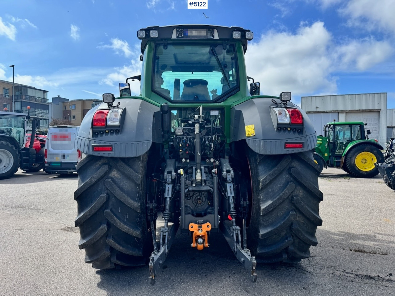 2019 Fendt 828 Vario w/ Front hydraulics and Front PTO. - جرار: صورة 5 2019 Fendt 828 Vario w/ Front hydraulics and Front PTO. - جرار: صورة 5