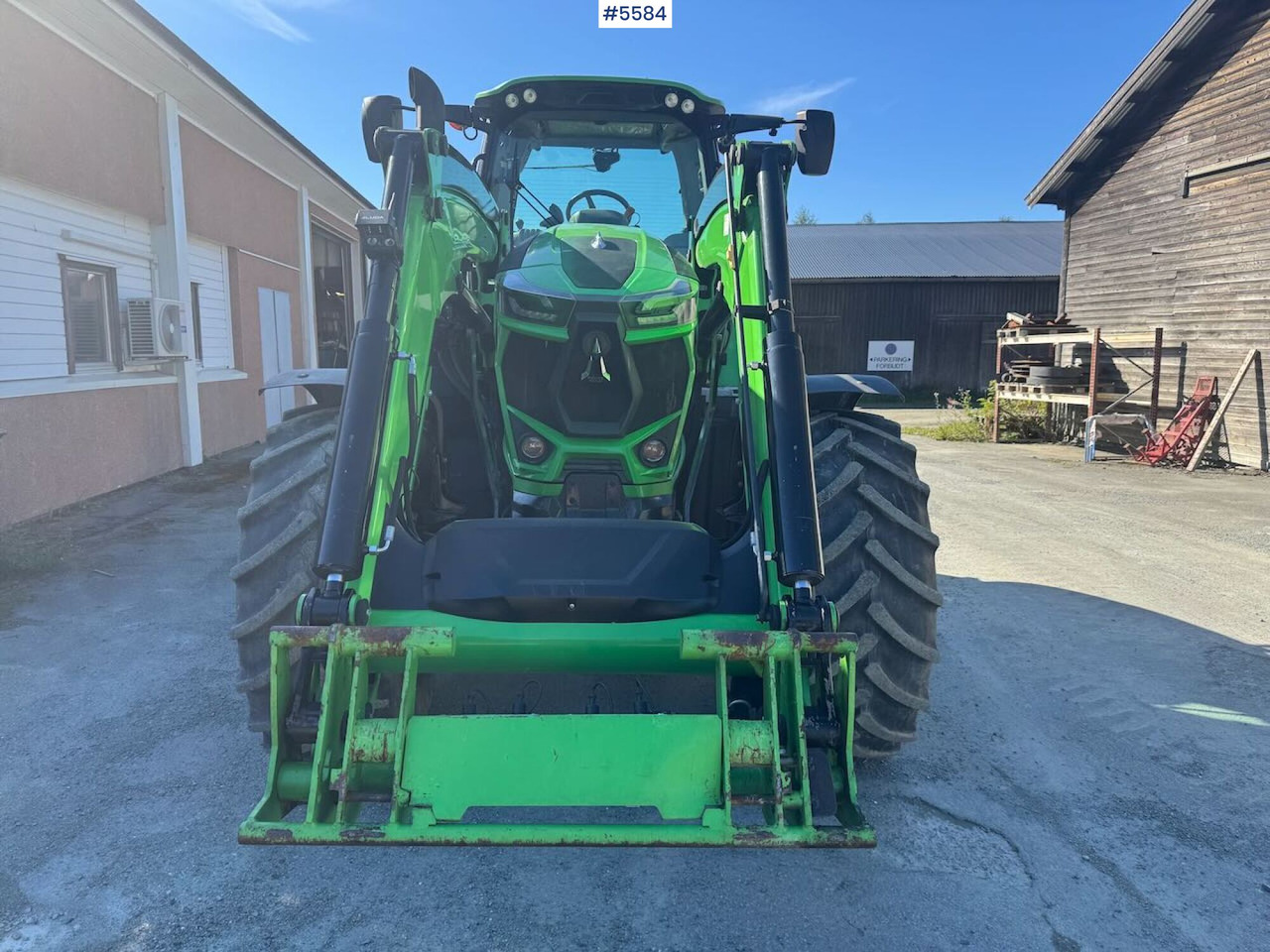 2020 Deutz-Fahr 6215 Agrotron w/ front loader & 2 sets of tires - جرار: صورة 2 2020 Deutz-Fahr 6215 Agrotron w/ front loader & 2 sets of tires - جرار: صورة 2