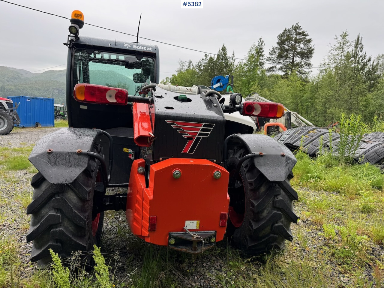 2021 Bobcat TL30.70DB m/ bucket, pallet fork and 4 chains. - رافعة شوكية: صورة 5 2021 Bobcat TL30.70DB m/ bucket, pallet fork and 4 chains. - رافعة شوكية: صورة 5