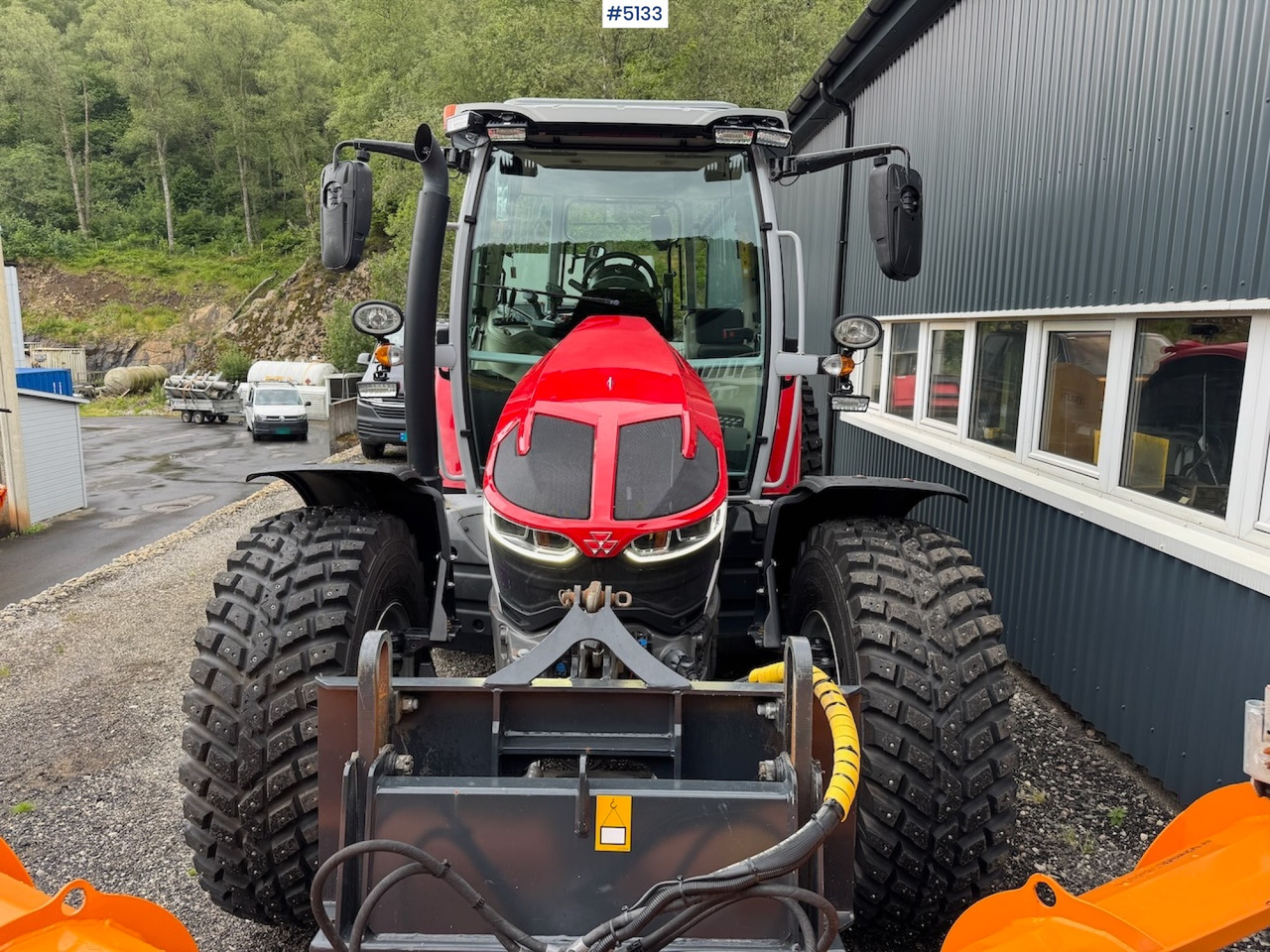 2022 Massey Ferguson 5S.105 w/front hydraulics and plowing rig - جرار: صورة 4 2022 Massey Ferguson 5S.105 w/front hydraulics and plowing rig - جرار: صورة 4