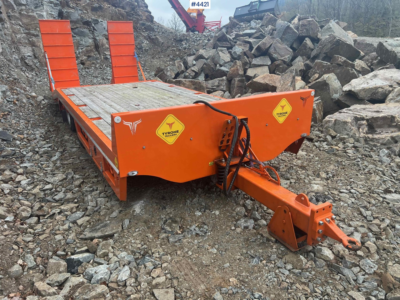 2022 PF Sisu Maskinhenger til traktor. - مقطورة مسطحة منخفضة: صورة 1 2022 PF Sisu Maskinhenger til traktor. - مقطورة مسطحة منخفضة: صورة 1