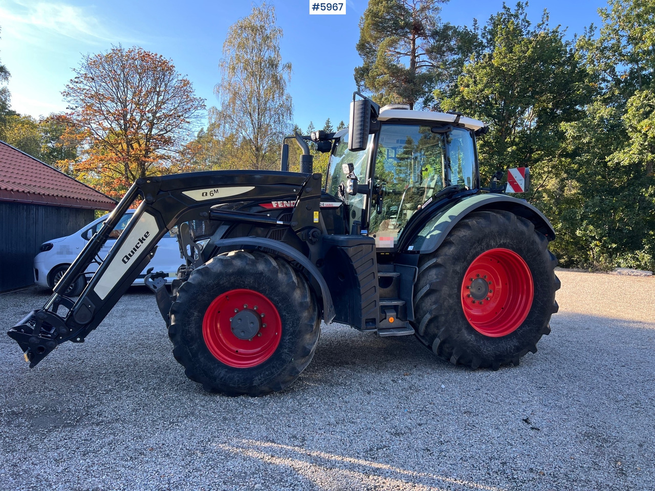 2023 Fendt 724 Vario profi + w/ Front loader and fully equipped - جرار: صورة 1 2023 Fendt 724 Vario profi + w/ Front loader and fully equipped - جرار: صورة 1