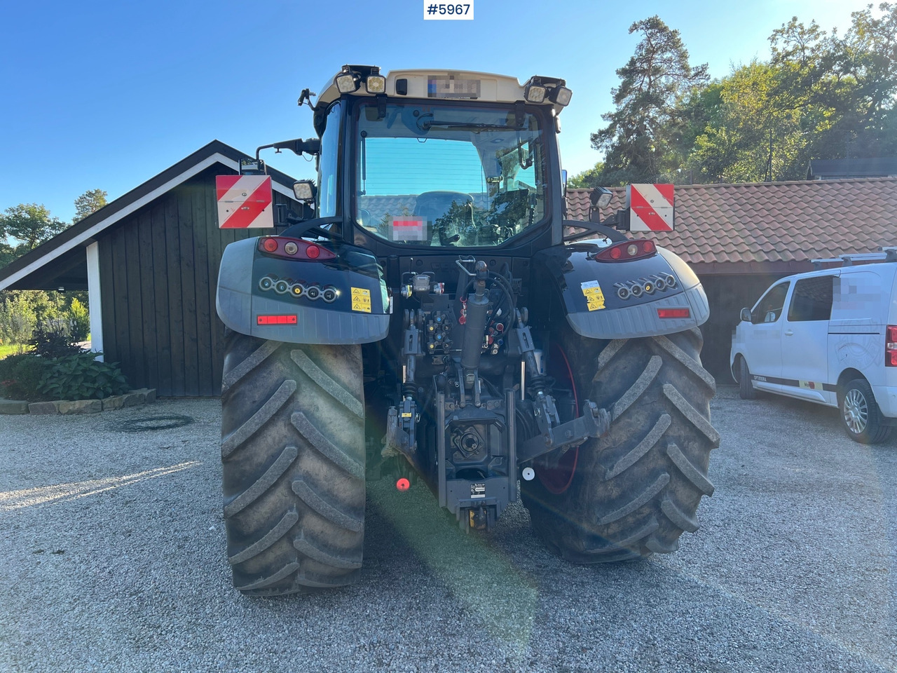 2023 Fendt 724 Vario profi + w/ Front loader and fully equipped - جرار: صورة 4 2023 Fendt 724 Vario profi + w/ Front loader and fully equipped - جرار: صورة 4