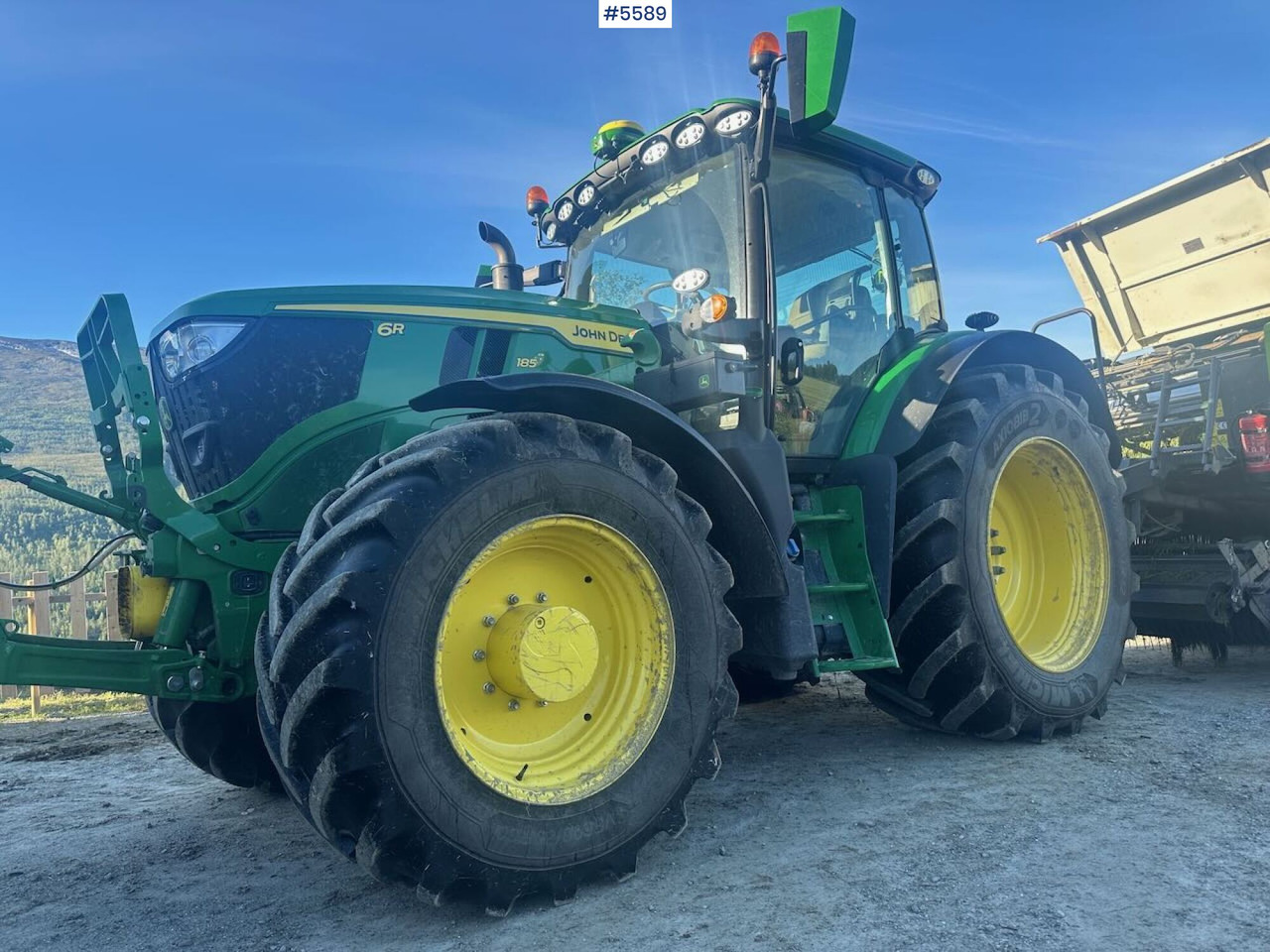 2024 John Deere 6R 185 4x4 tractor w/ front loader, GPS and winter tires. WATCH VIDEO - جرار: صورة 1 2024 John Deere 6R 185 4x4 tractor w/ front loader, GPS and winter tires. WATCH VIDEO - جرار: صورة 1