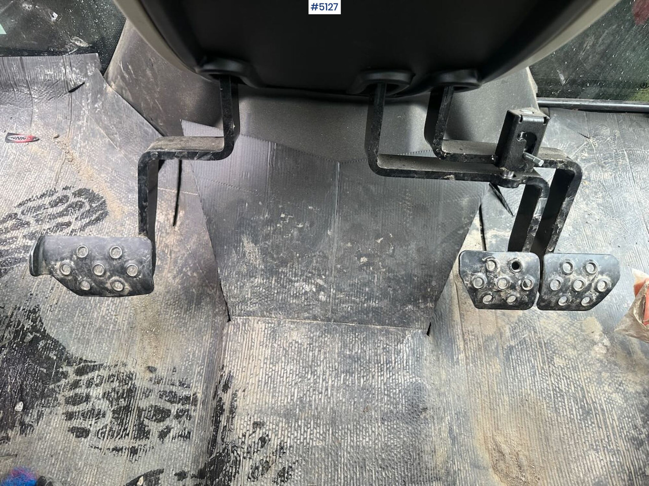 جرار 2024 Massey Ferguson 4710M: صورة 14