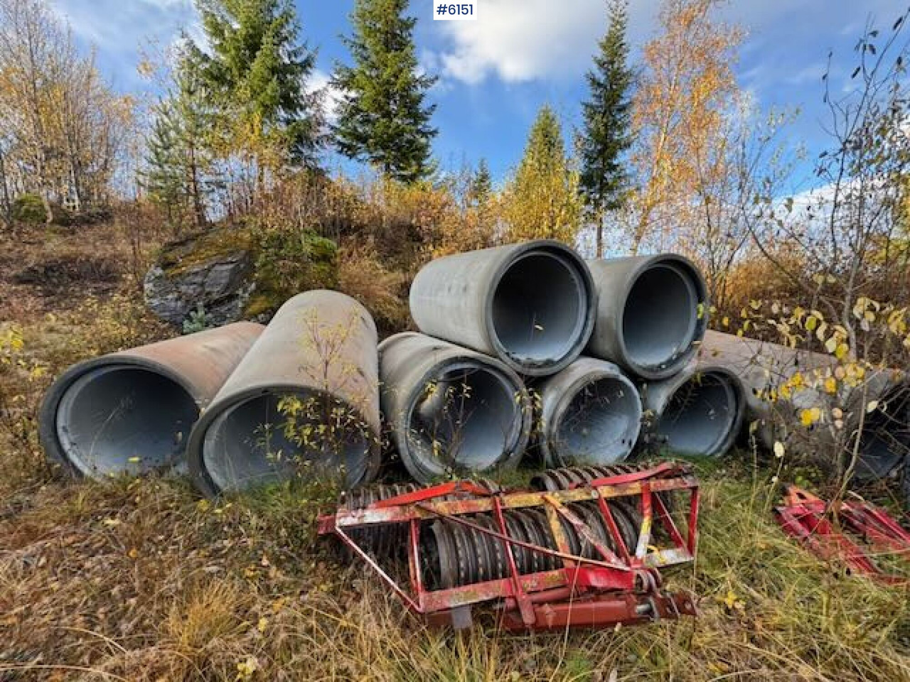 9 concrete pipes - معدات البناء: صورة 1 9 concrete pipes - معدات البناء: صورة 1