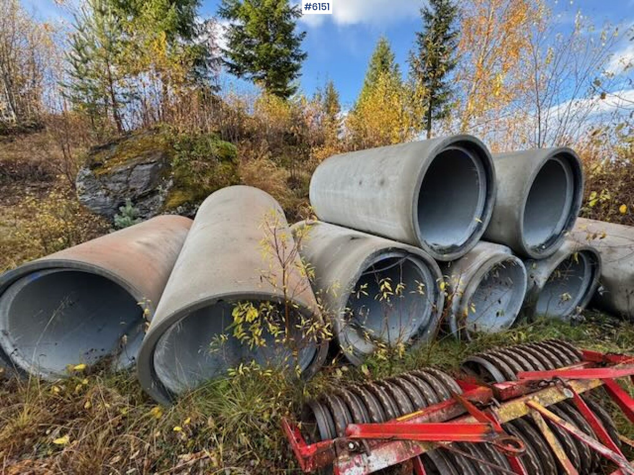 9 concrete pipes - معدات البناء: صورة 2 9 concrete pipes - معدات البناء: صورة 2