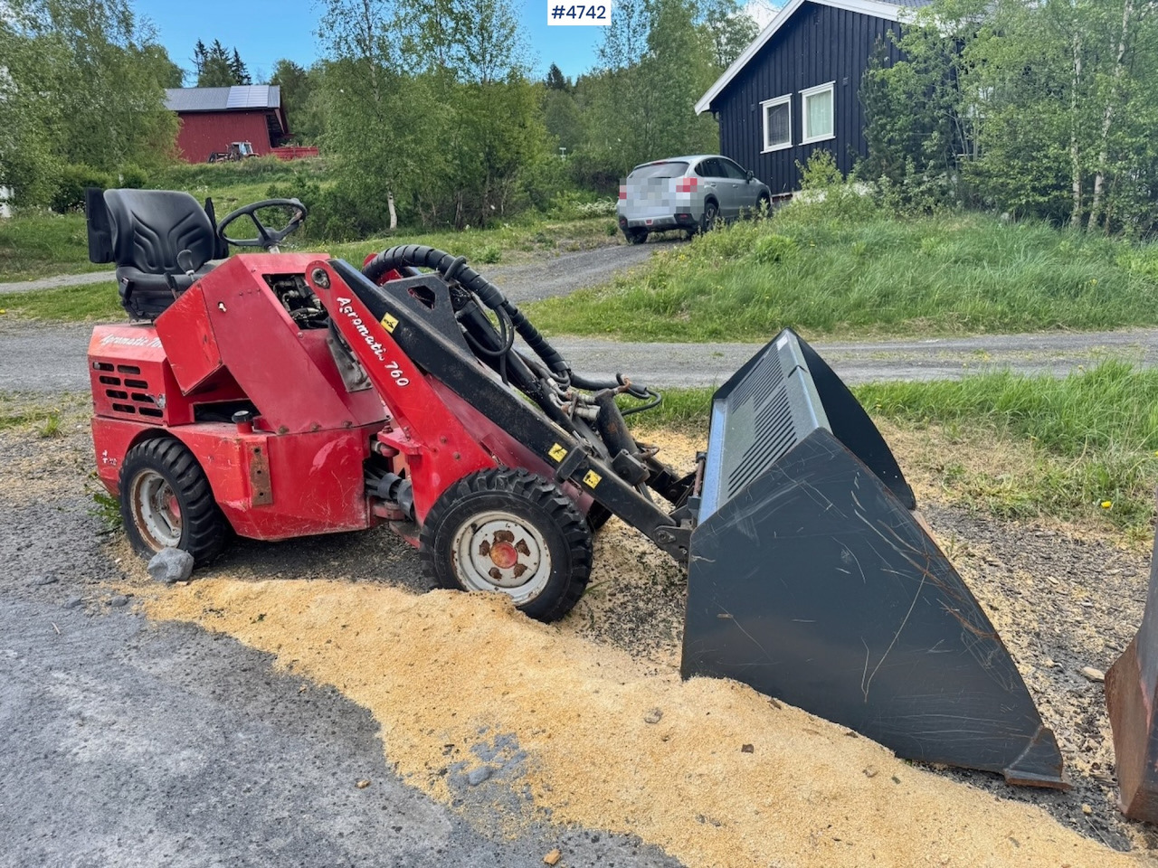 لودر مفصلي صغير Approx. 2000 Norcar Agromatic 760 Skid Steer Loader. (needs repair): صورة 6