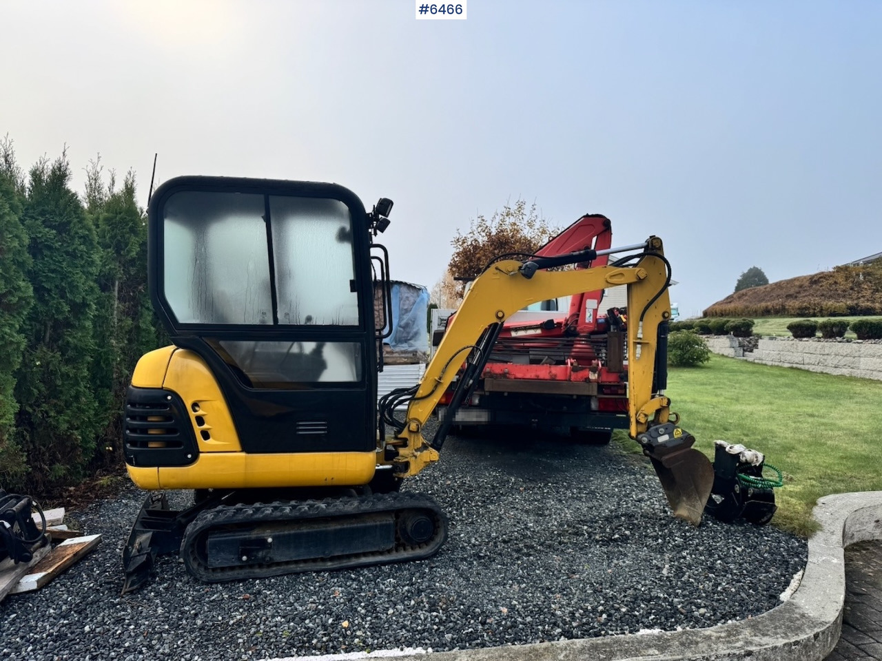 Approx. 2004 CAT 301.8 Mini excavator w/ 4 buckets and grapple. - حفارة: صورة 2 Approx. 2004 CAT 301.8 Mini excavator w/ 4 buckets and grapple. - حفارة: صورة 2