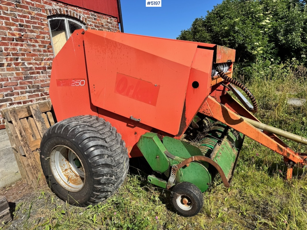 Ca. 2000 Orkel GP1250 Rundballepresse - معدات تيبيس التبن: صورة 2 Ca. 2000 Orkel GP1250 Rundballepresse - معدات تيبيس التبن: صورة 2