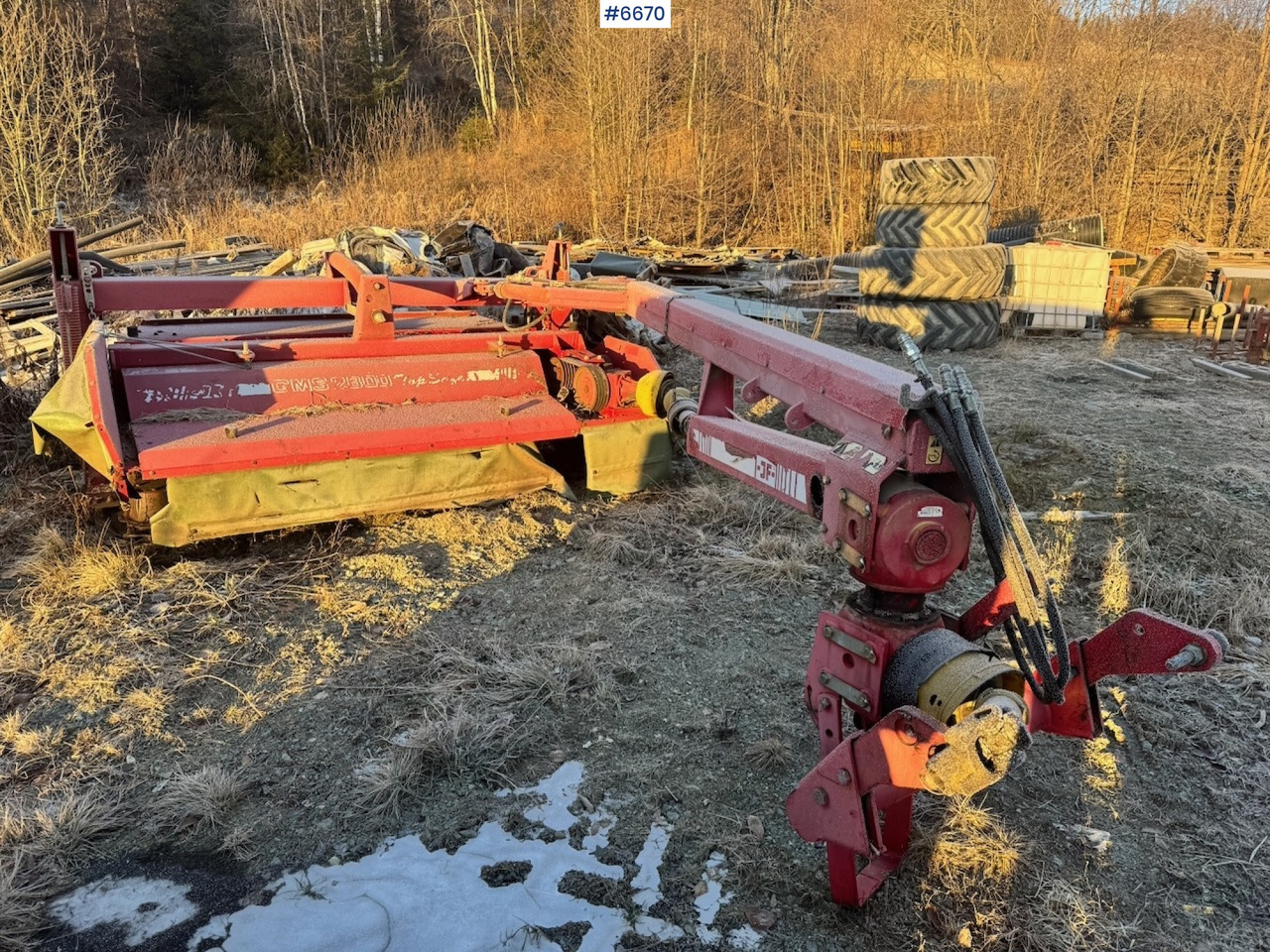 Circa 2003 JF CMS2800 mower. - جزازة العشب: صورة 1 Circa 2003 JF CMS2800 mower. - جزازة العشب: صورة 1