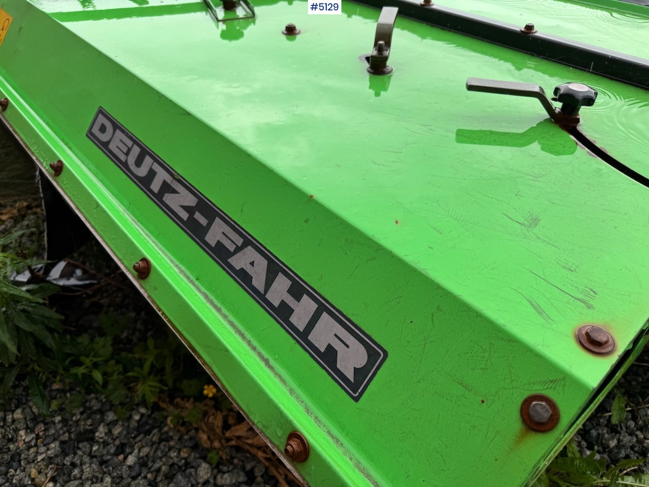 Deutz-Fahr SM 5.30TC Slåmaskin - معدات تيبيس التبن: صورة 3 Deutz-Fahr SM 5.30TC Slåmaskin - معدات تيبيس التبن: صورة 3