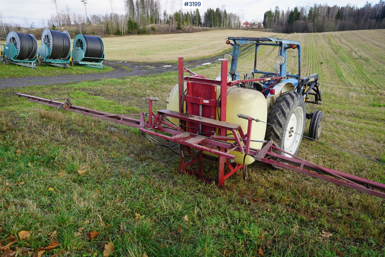 Hardi LXY 800 12M boom - آلة: صورة 1 Hardi LXY 800 12M boom - آلة: صورة 1