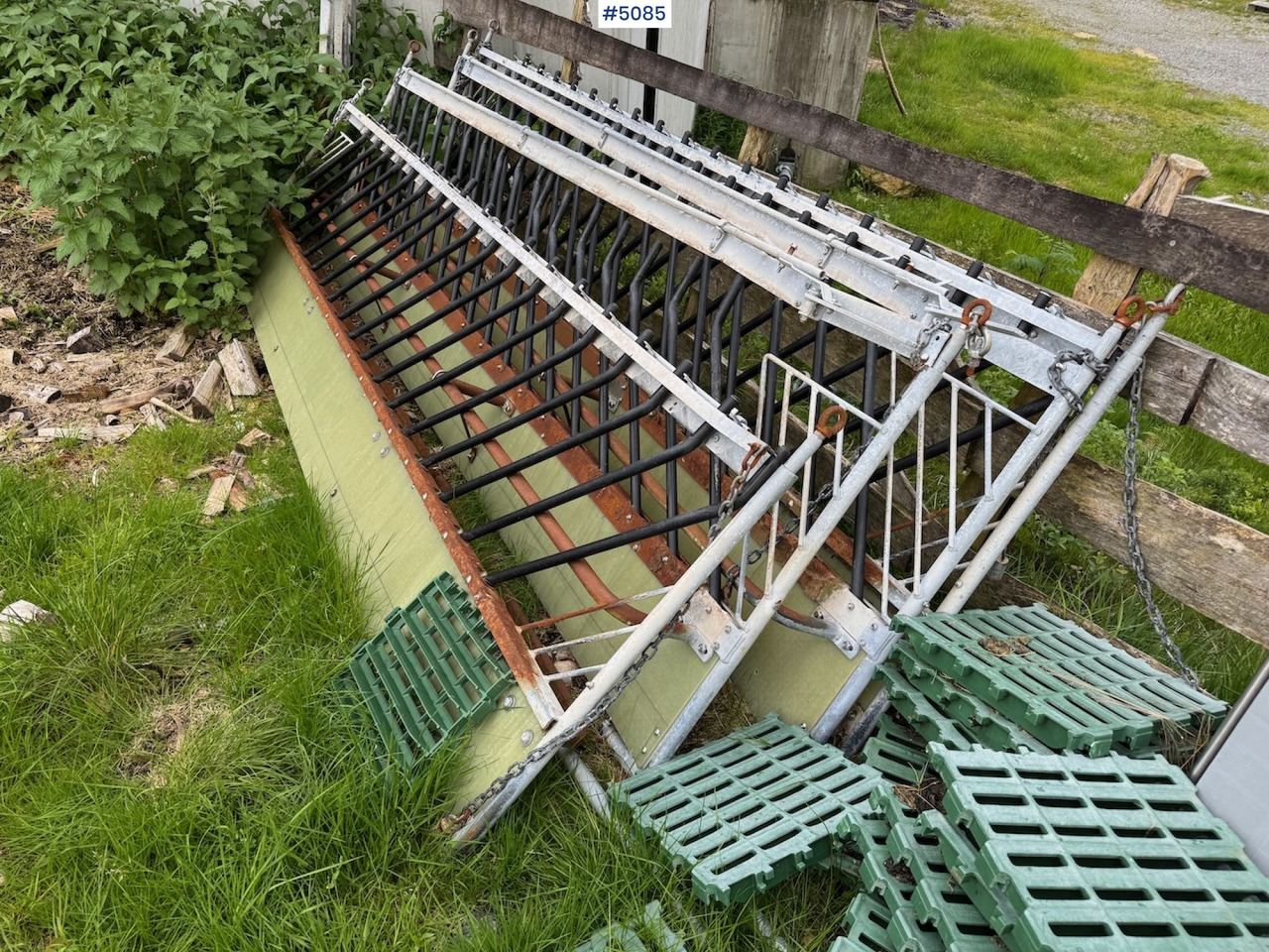 Iceland's Front Fence Barn Systems - معدات البناء: صورة 1 Iceland's Front Fence Barn Systems - معدات البناء: صورة 1