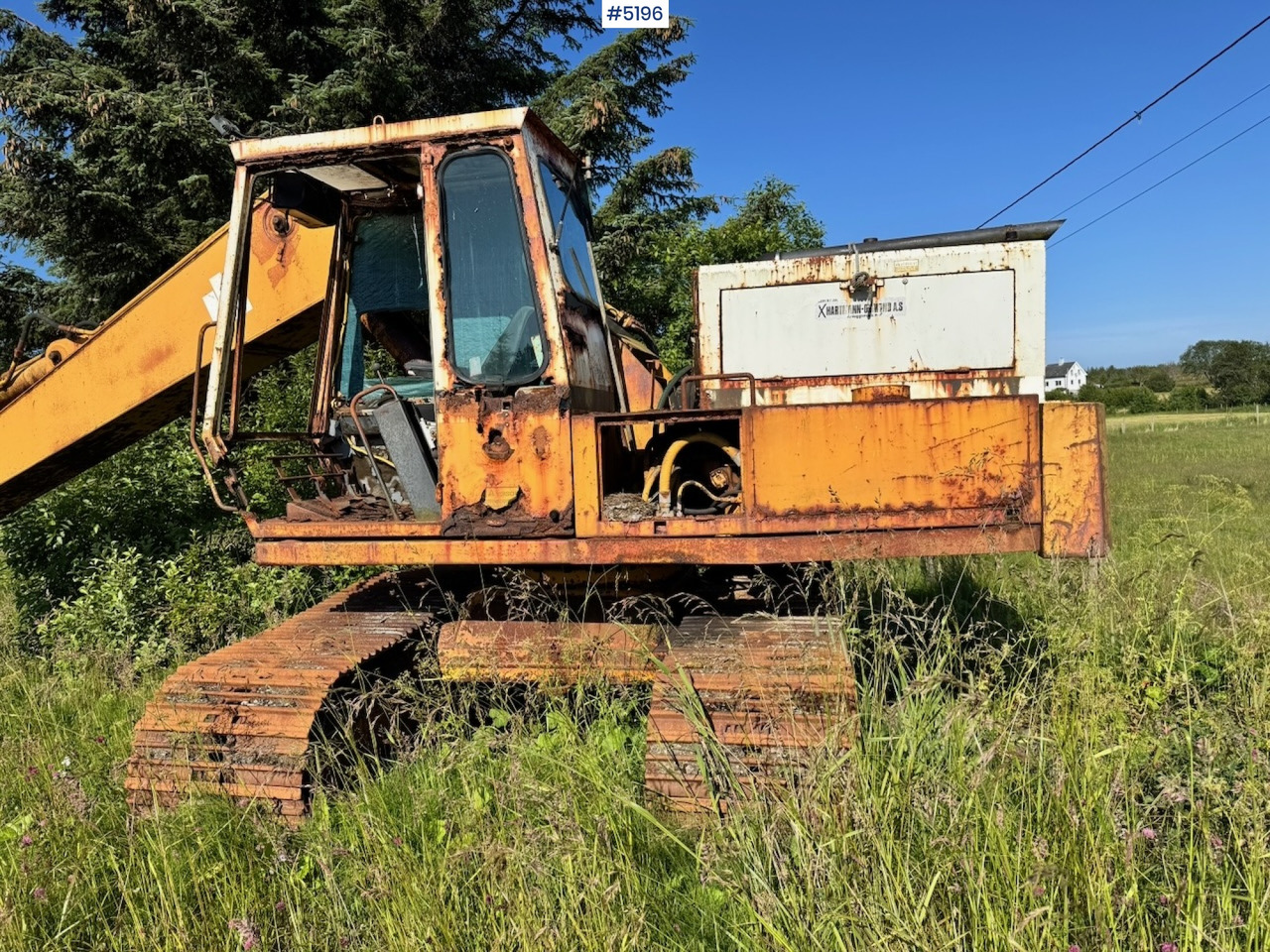 International 637 Tracked digger w/ Digging bucket - حفارة: صورة 2 International 637 Tracked digger w/ Digging bucket - حفارة: صورة 2