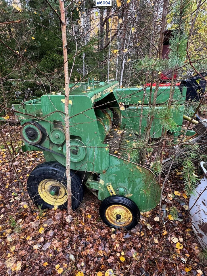 John Deere 332 - معدات تيبيس التبن: صورة 4 John Deere 332 - معدات تيبيس التبن: صورة 4