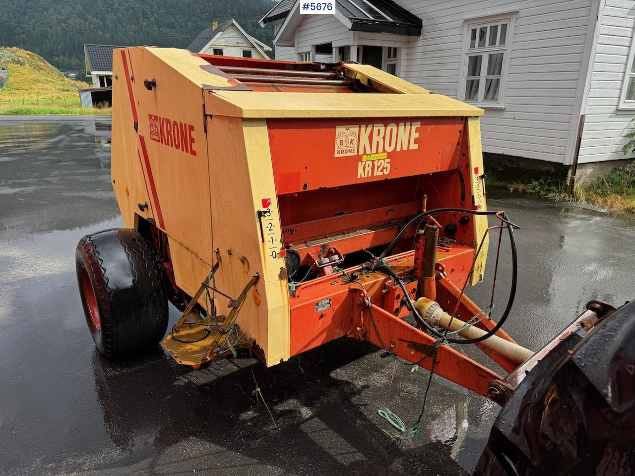 Krone KR 125 Round Baler - معدات تيبيس التبن: صورة 1 Krone KR 125 Round Baler - معدات تيبيس التبن: صورة 1