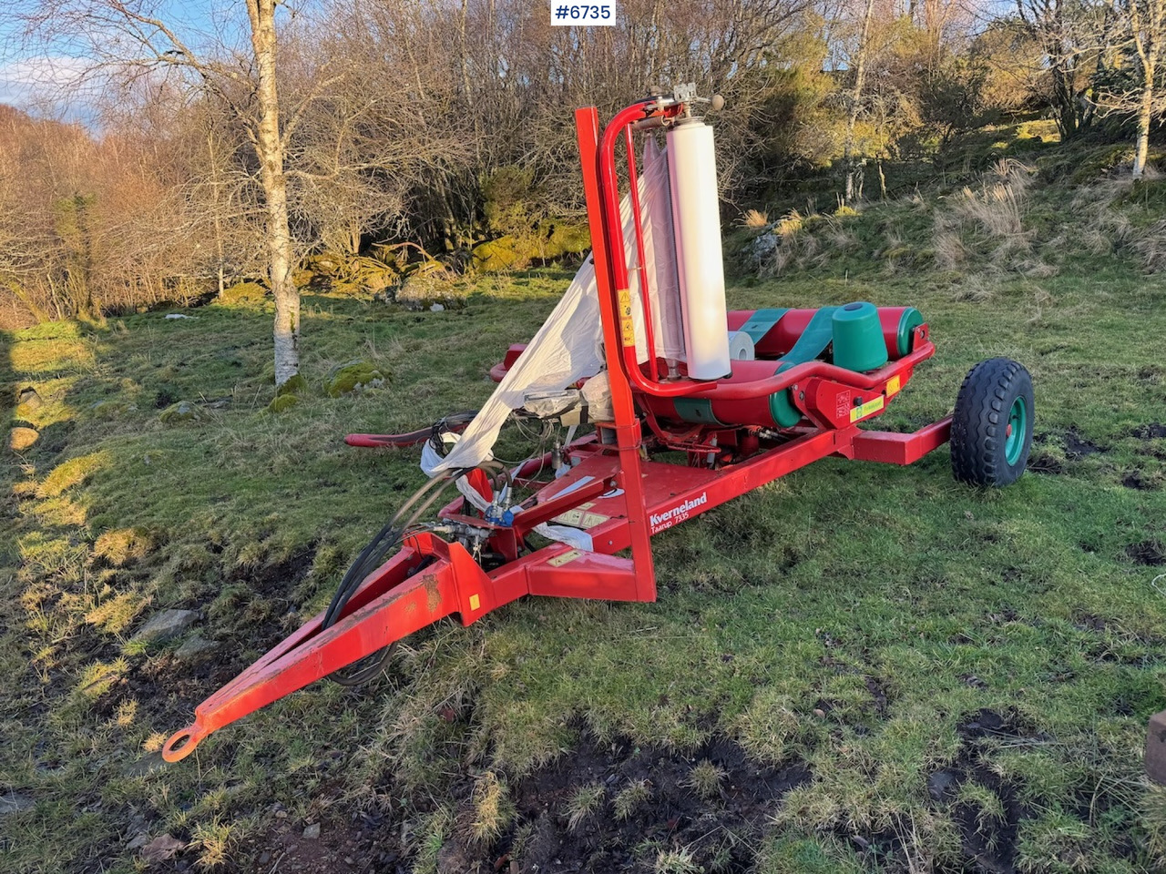 Kverneland Taarup 7335 Round Bale Wrapper - معدات تيبيس التبن: صورة 3 Kverneland Taarup 7335 Round Bale Wrapper - معدات تيبيس التبن: صورة 3