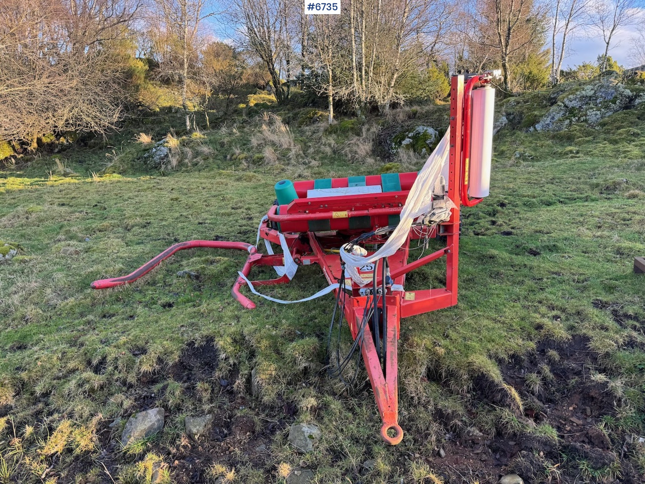 Kverneland Taarup 7335 Round Bale Wrapper - معدات تيبيس التبن: صورة 4 Kverneland Taarup 7335 Round Bale Wrapper - معدات تيبيس التبن: صورة 4