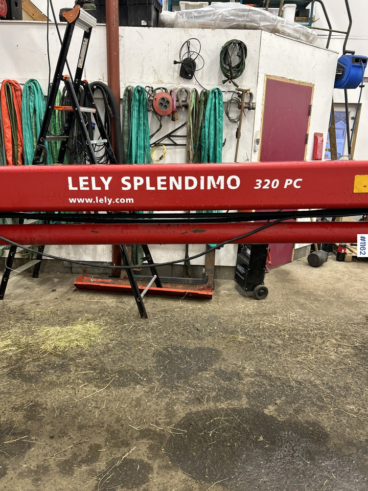 Lely 320 PC Mower - معدات تيبيس التبن: صورة 2 Lely 320 PC Mower - معدات تيبيس التبن: صورة 2