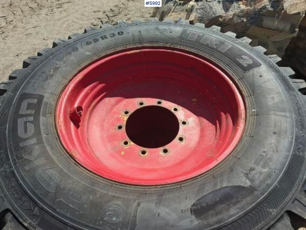 Nokian TRI2 2stk dekk på felg 540/65R30 - عجلات: صورة 1 Nokian TRI2 2stk dekk på felg 540/65R30 - عجلات: صورة 1