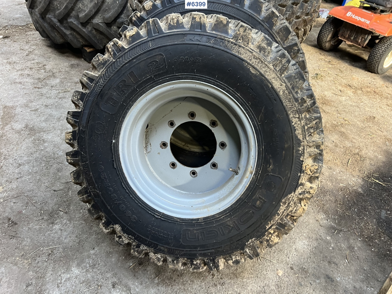 Nokian tri 2 studded tires for tractors - عجلات - الآلات الزراعية: صورة 3 Nokian tri 2 studded tires for tractors - عجلات - الآلات الزراعية: صورة 3