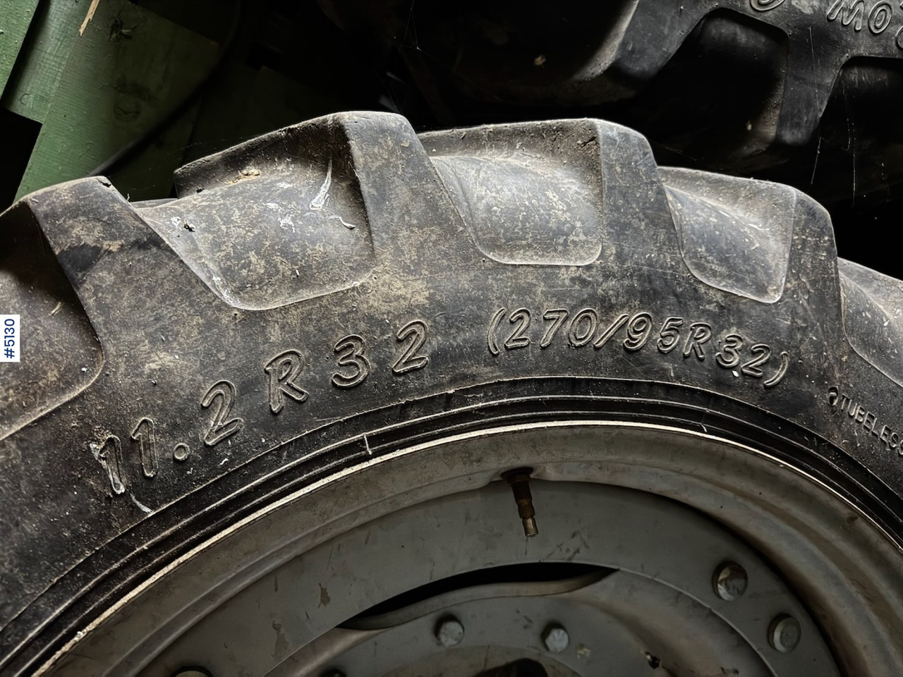 Sprayer wheels 12.4 R46 and 11.2 R32 - آلة: صورة 5 Sprayer wheels 12.4 R46 and 11.2 R32 - آلة: صورة 5