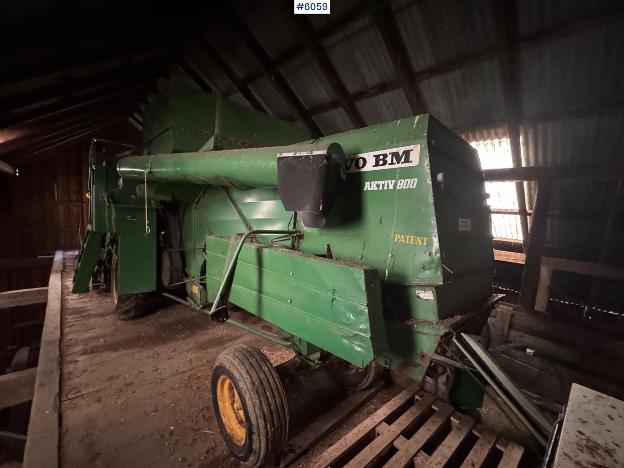 Volvo BM Aktiv 800 combine harvester - حصادة موحَّدة: صورة 4 Volvo BM Aktiv 800 combine harvester - حصادة موحَّدة: صورة 4