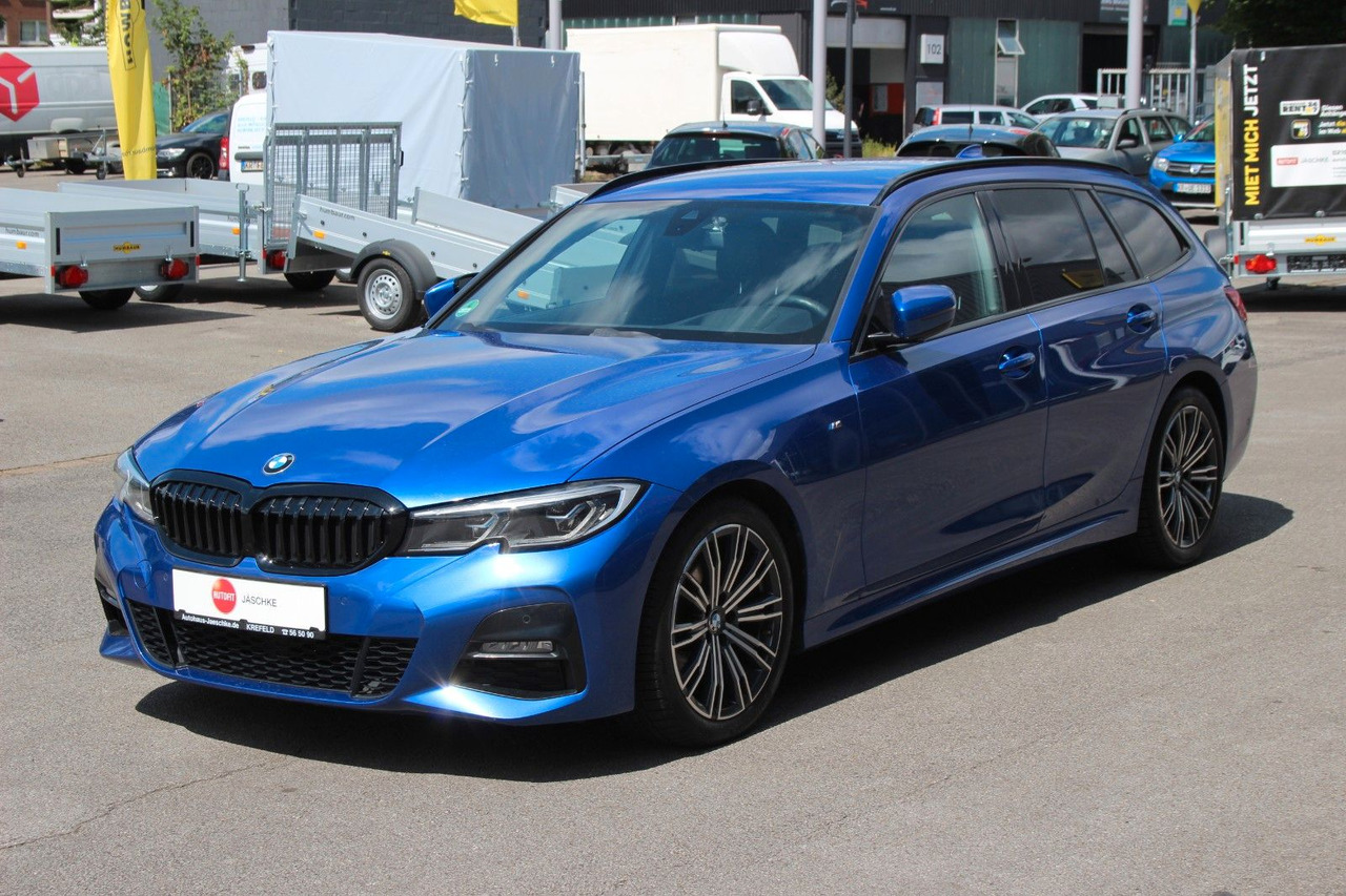 BMW 320 Touring d M Sport Laser Alcantara Harman Kar - سيارة: صورة 4 BMW 320 Touring d M Sport Laser Alcantara Harman Kar - سيارة: صورة 4