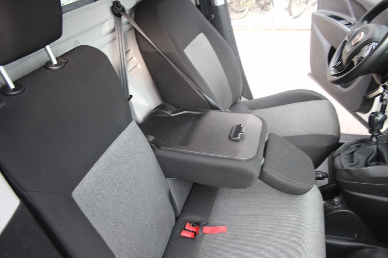 Fiat Doblo Kasten SX Klima Hochdach 51tKM 1.Hand Fiat Doblo Kasten SX Klima Hochdach 51tKM 1.Hand: صورة 21 Fiat Doblo Kasten SX Klima Hochdach 51tKM 1.Hand Fiat Doblo Kasten SX Klima Hochdach 51tKM 1.Hand: صورة 21