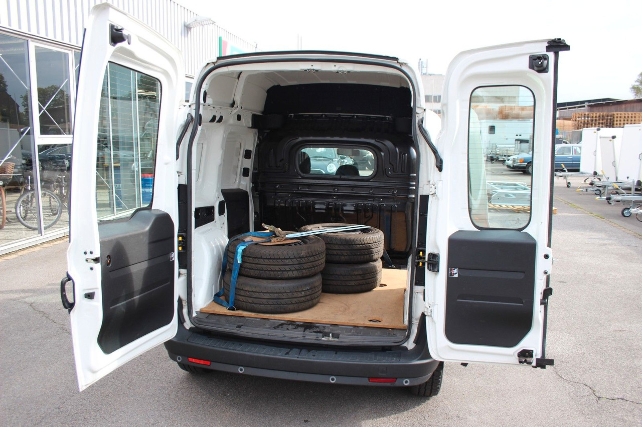 Fiat Doblo Kasten SX Klima Hochdach 51tKM 1.Hand Fiat Doblo Kasten SX Klima Hochdach 51tKM 1.Hand: صورة 15 Fiat Doblo Kasten SX Klima Hochdach 51tKM 1.Hand Fiat Doblo Kasten SX Klima Hochdach 51tKM 1.Hand: صورة 15