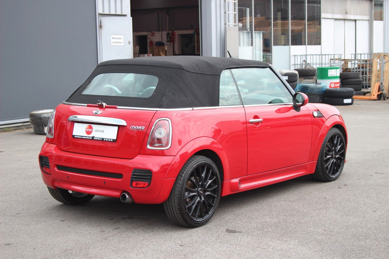 MINI COOPER Cabrio "Works Exterieur" Pepper 114tKM - سيارة: صورة 4 MINI COOPER Cabrio "Works Exterieur" Pepper 114tKM - سيارة: صورة 4