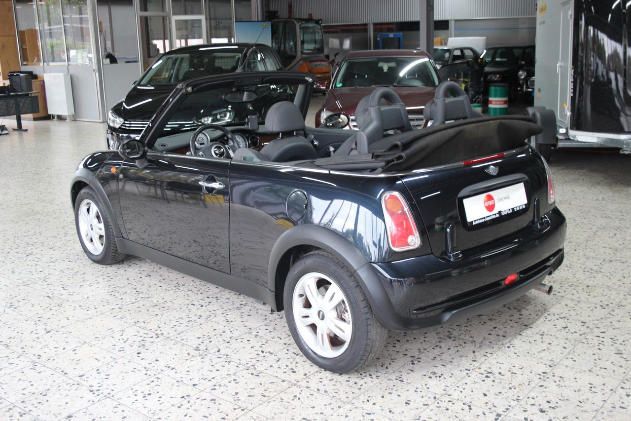 MINI One Cabrio 72tM - كابريوليه: صورة 4 MINI One Cabrio 72tM - كابريوليه: صورة 4