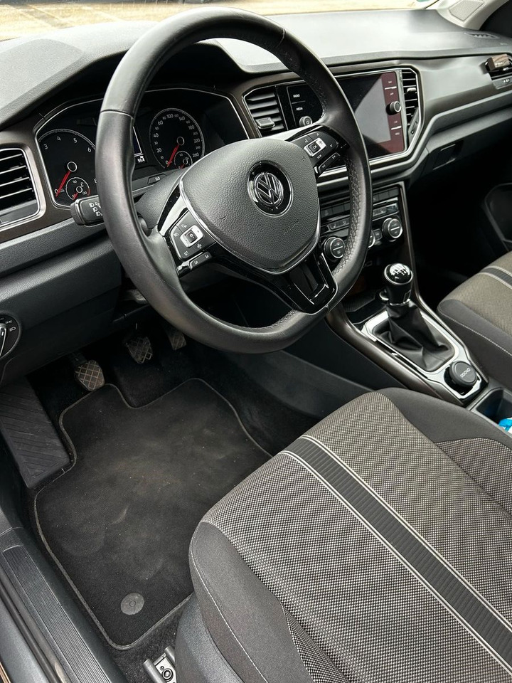 Volkswagen T-Roc Style - سيارة دفع رباعي: صورة 4 Volkswagen T-Roc Style - سيارة دفع رباعي: صورة 4