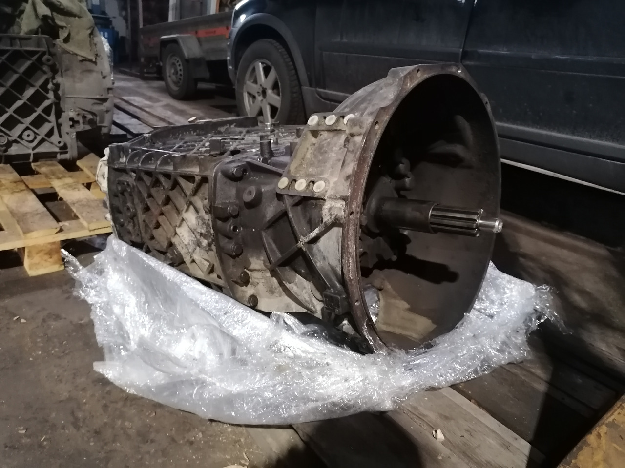 MAN DAF REMANUFACTURED gearbox ZF 16S151 ratio 0,84 - صندوق التروس: صورة 1 MAN DAF REMANUFACTURED gearbox ZF 16S151 ratio 0,84 - صندوق التروس: صورة 1