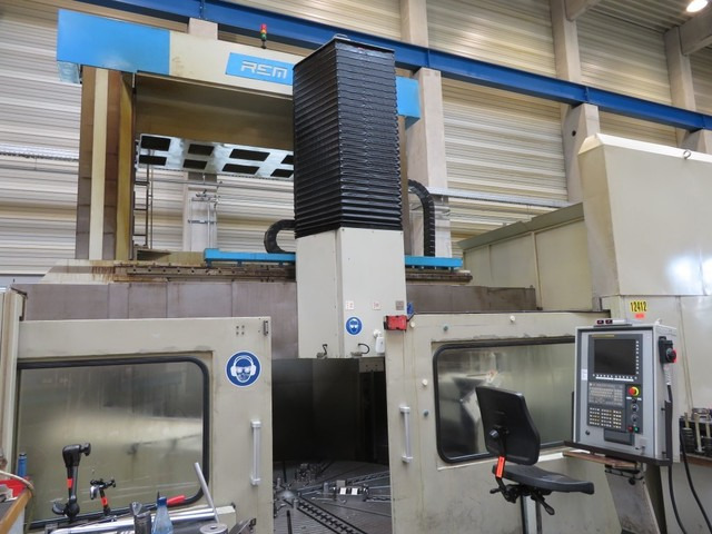 REM SC33-CNC-1S-MS-3H - مخرطة معدنية: صورة 2 REM SC33-CNC-1S-MS-3H - مخرطة معدنية: صورة 2