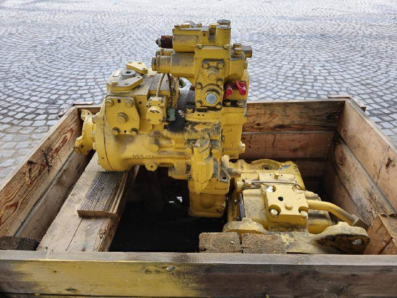 Komatsu Getriebe Komatsu D66 Raupe - صندوق التروس - آلات البناء: صورة 5 Komatsu Getriebe Komatsu D66 Raupe - صندوق التروس - آلات البناء: صورة 5