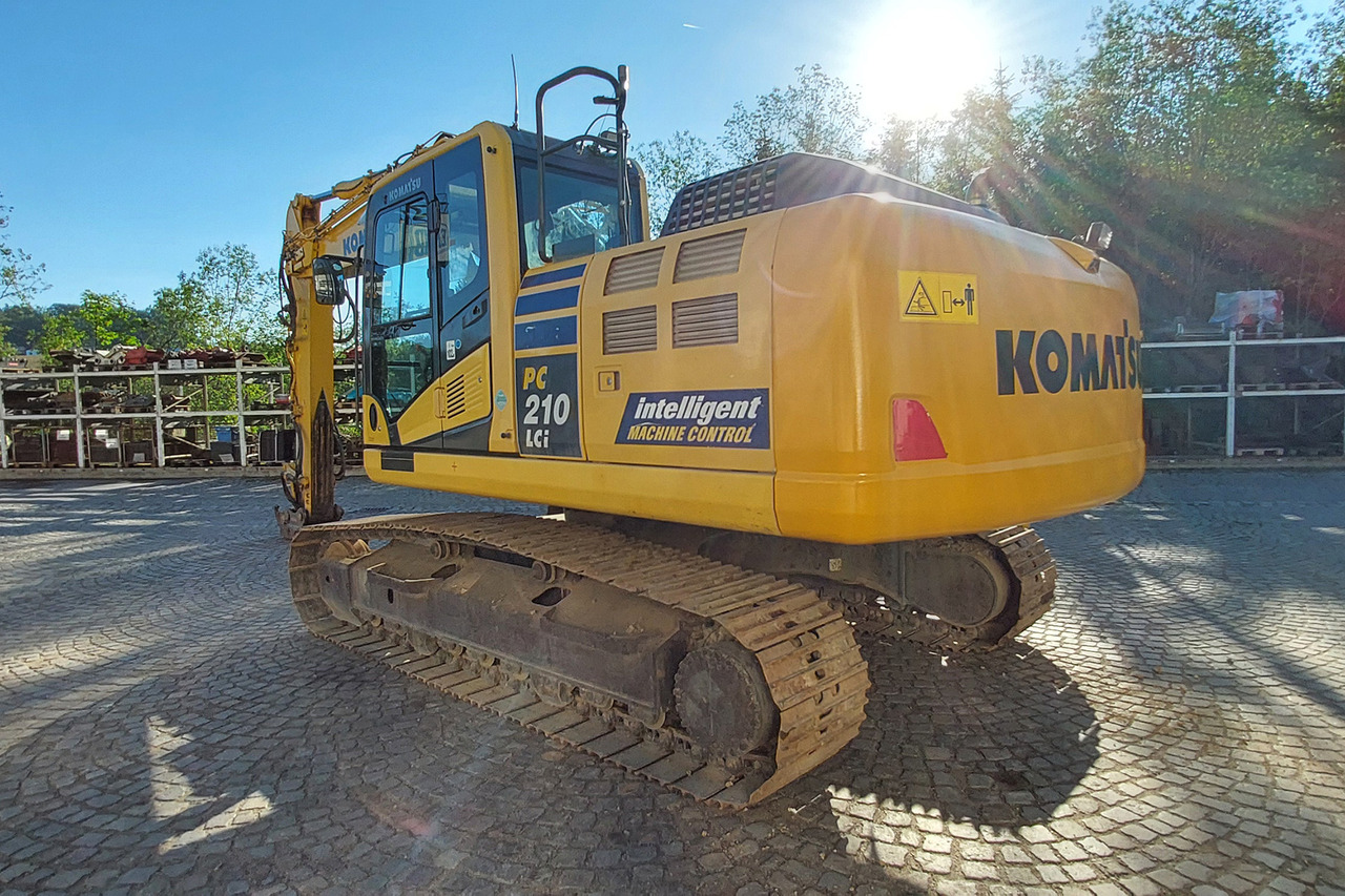 Komatsu PC210LCi-10 - حفار زحاف: صورة 2 Komatsu PC210LCi-10 - حفار زحاف: صورة 2