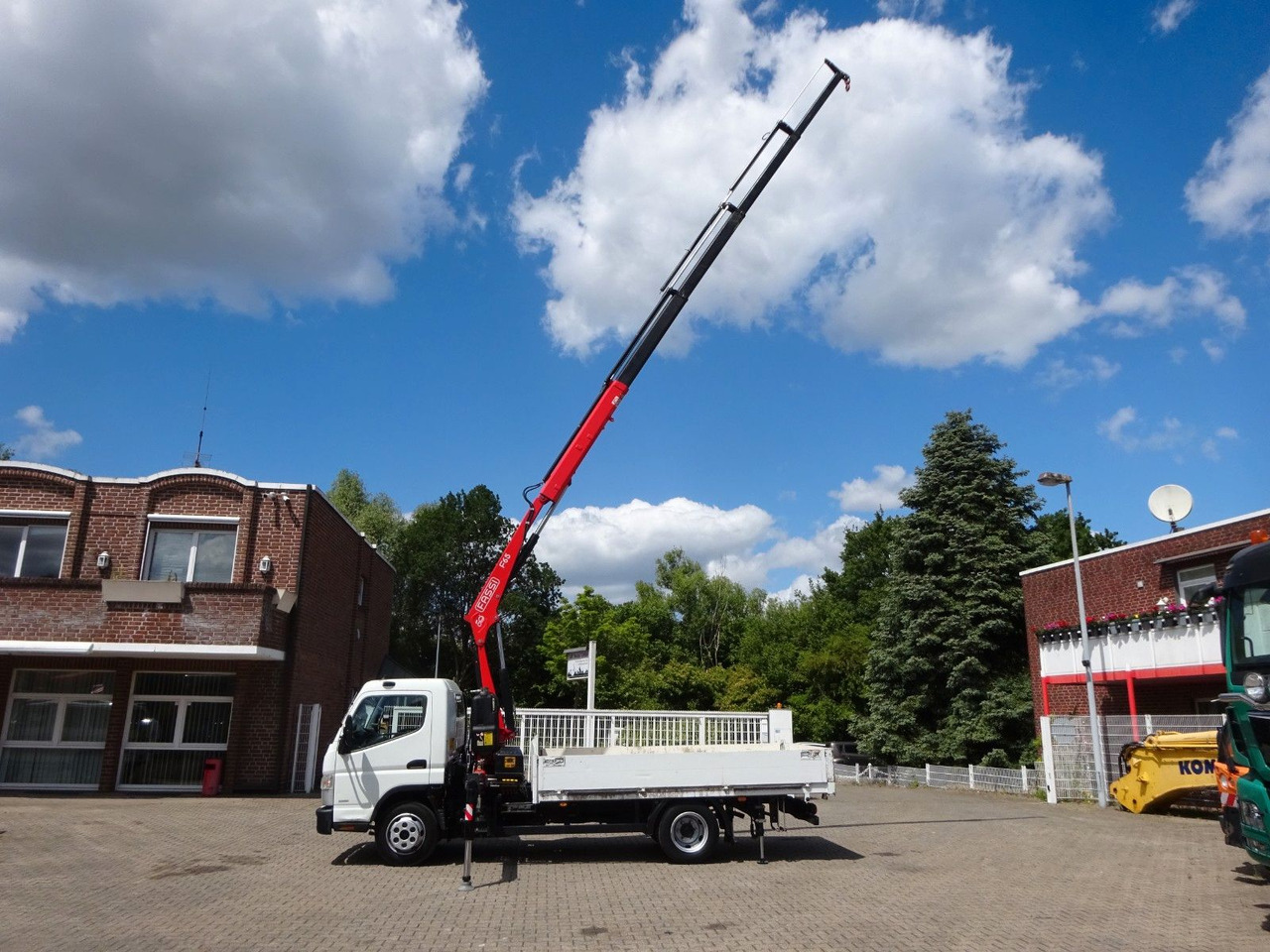 FUSO Canter 7C15 mit FASSI F65A Kran - شاحنة مفتوحة: صورة 3 FUSO Canter 7C15 mit FASSI F65A Kran - شاحنة مفتوحة: صورة 3