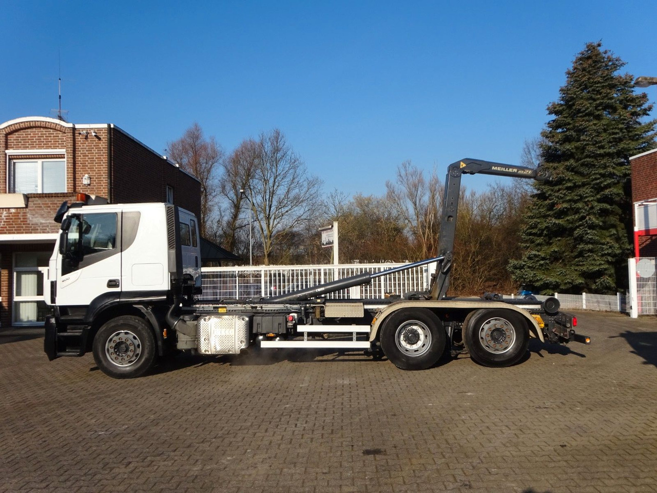 Iveco STRALIS 400 MEILLER Abroller Lift-Lenkachse 6x2 Iveco STRALIS 400 MEILLER Abroller Lift-Lenkachse 6x2 - شاحنة ذات خطاف: صورة 3 Iveco STRALIS 400 MEILLER Abroller Lift-Lenkachse 6x2 Iveco STRALIS 400 MEILLER Abroller Lift-Lenkachse 6x2 - شاحنة ذات خطاف: صورة 3