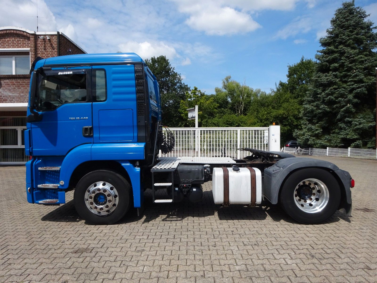 MAN 18.440 TGS SZM 4x2 - وحدة جر: صورة 4 MAN 18.440 TGS SZM 4x2 - وحدة جر: صورة 4