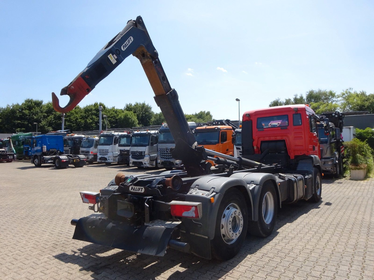 MAN 26.360 TGA PALFINGER Abroller 6x2-4 Hydrodrive - شاحنة ذات خطاف: صورة 5 MAN 26.360 TGA PALFINGER Abroller 6x2-4 Hydrodrive - شاحنة ذات خطاف: صورة 5
