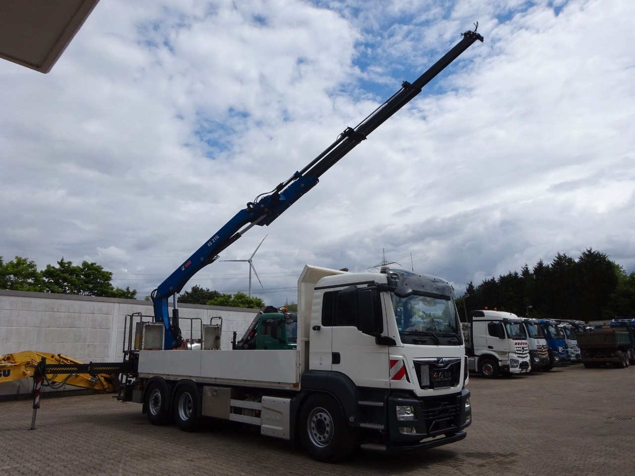MAN 26.420 TGS Pritsche + HIAB 211 HIPRO Kran - شاحنات مسطحة, شاحنة كرين: صورة 3 MAN 26.420 TGS Pritsche + HIAB 211 HIPRO Kran - شاحنات مسطحة, شاحنة كرين: صورة 3
