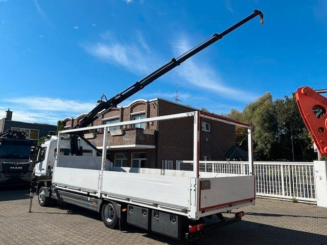 Mercedes-Benz 1221 Pritsche + HIAB XS077 ES 3 - 4x2 weiß - شاحنات مسطحة, شاحنة كرين: صورة 3 Mercedes-Benz 1221 Pritsche + HIAB XS077 ES 3 - 4x2 weiß - شاحنات مسطحة, شاحنة كرين: صورة 3