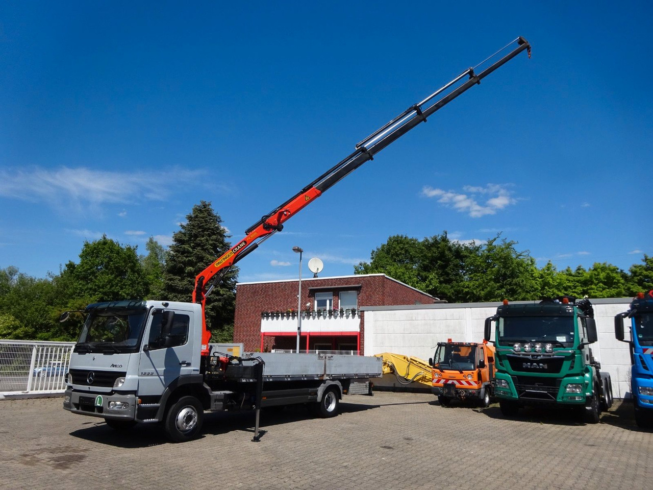 Mercedes-Benz 1222 Atego mit Palfinger PK8501 Kran 4x2 - شاحنات مسطحة, شاحنة كرين: صورة 2 Mercedes-Benz 1222 Atego mit Palfinger PK8501 Kran 4x2 - شاحنات مسطحة, شاحنة كرين: صورة 2