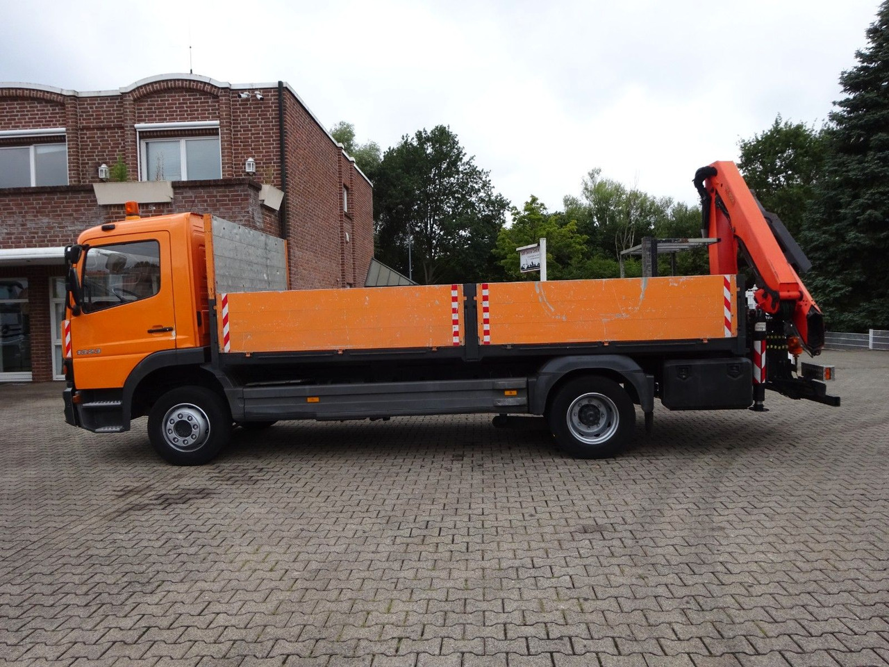Mercedes-Benz 1323 Atego Pritsche + PK 9501 Kran 4x2 - شاحنات مسطحة, شاحنة كرين: صورة 5 Mercedes-Benz 1323 Atego Pritsche + PK 9501 Kran 4x2 - شاحنات مسطحة, شاحنة كرين: صورة 5