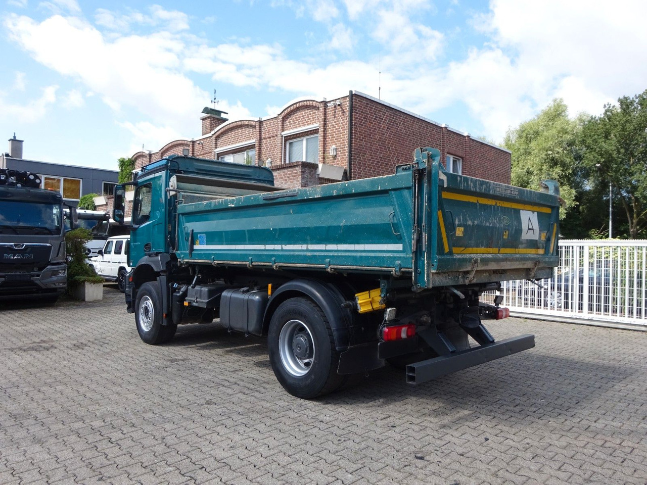 شاحنة قلاب Mercedes-Benz 1833 Actros MEILLER 3Skipper 4x2: صورة 7 شاحنة قلاب Mercedes-Benz 1833 Actros MEILLER 3Skipper 4x2: صورة 7