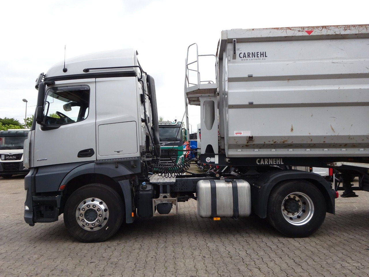 Mercedes-Benz 1845 Actros SZM mit Hydraulik Pumpe 4x2 - وحدة جر: صورة 3 Mercedes-Benz 1845 Actros SZM mit Hydraulik Pumpe 4x2 - وحدة جر: صورة 3