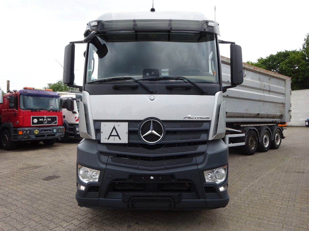 Mercedes-Benz 1845 Actros SZM mit Hydraulik Pumpe 4x2 - وحدة جر: صورة 2 Mercedes-Benz 1845 Actros SZM mit Hydraulik Pumpe 4x2 - وحدة جر: صورة 2